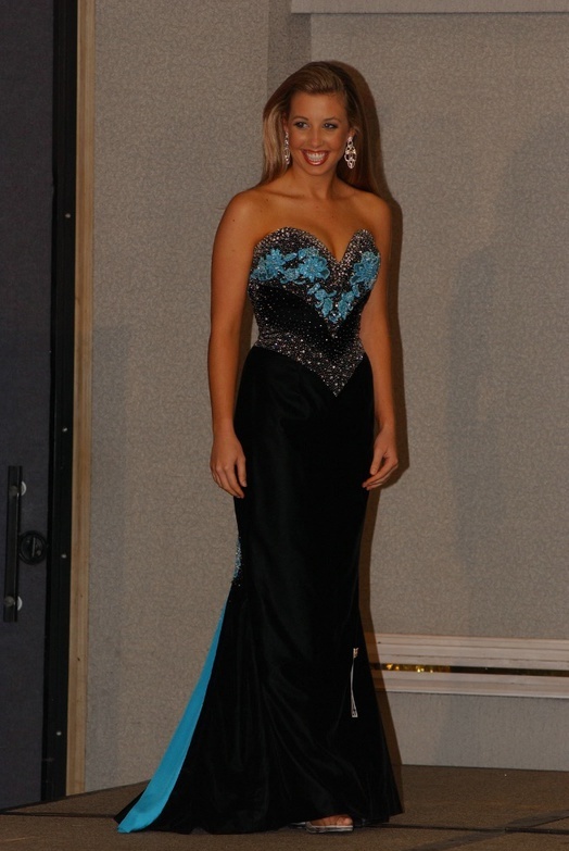 Малика - Проститутка  +7-903-183-98-72