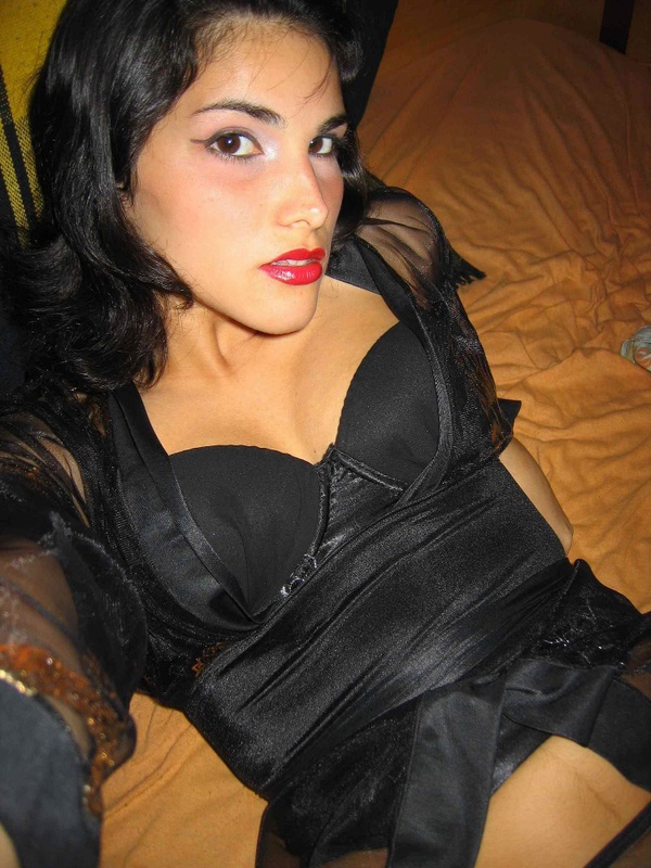 Мила - Проститутка Москвы 8-985-737-52-20