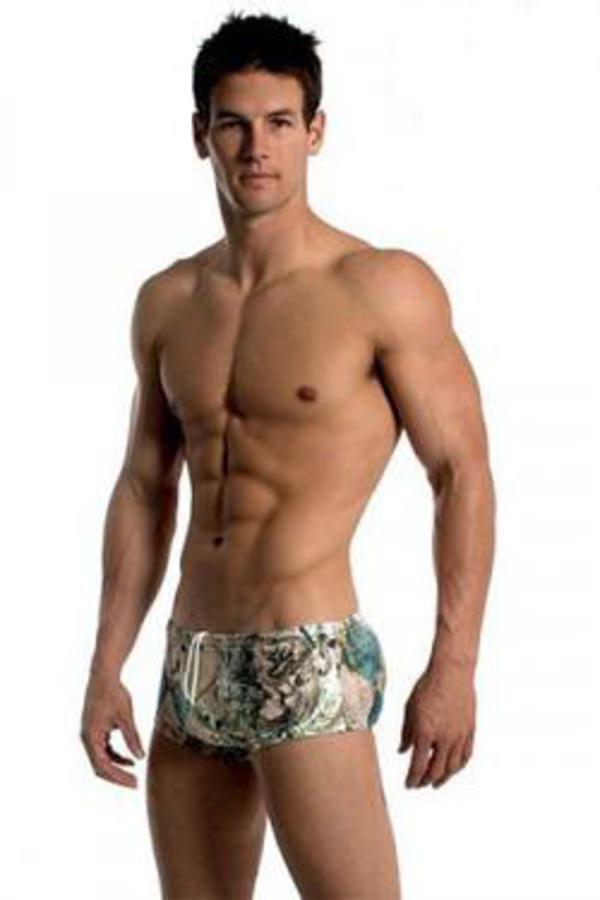 Роберт - Проститутка  +7985-73-966-36